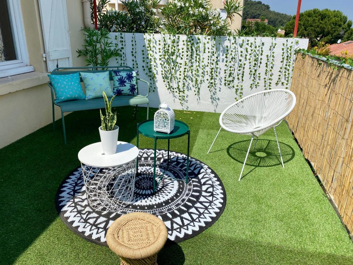 Le Patio De Sasha Lägenhet Hyères Exteriör bild